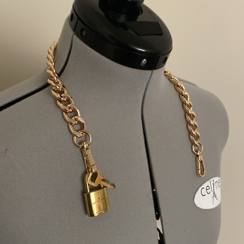 Louis Vuitton Padlock And Key - Picture 3 of 7